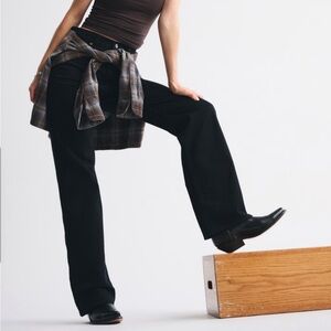 Abercrombie & Fitch High Rise 90’s Relaxed Jeans in Black Wash size 28/8